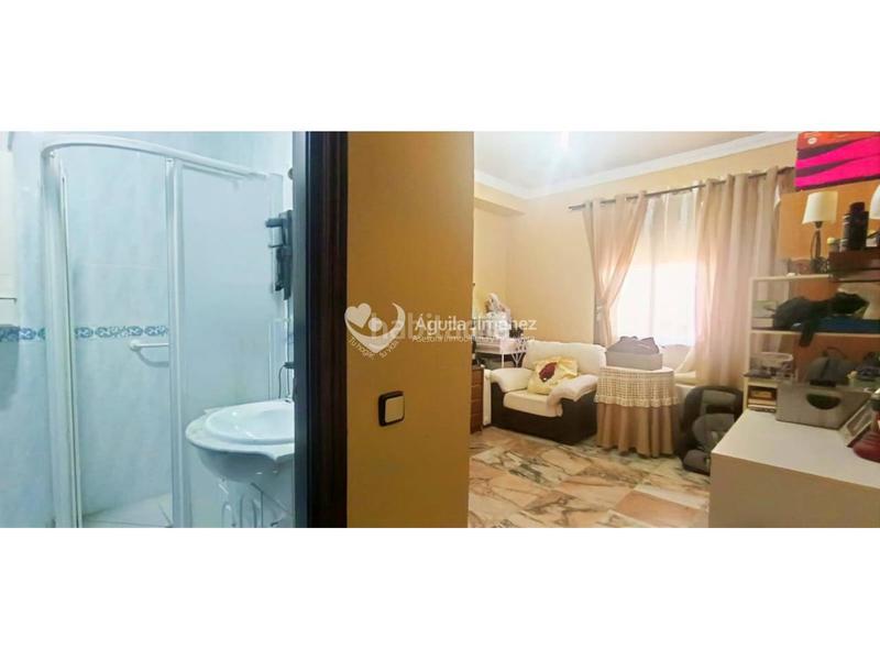 Foto 925a7238-9fcb-4e91-bb1b-ab55d5094e11. Reihenhaus mit heizung in Los Molinos Alcalá de Guadaira