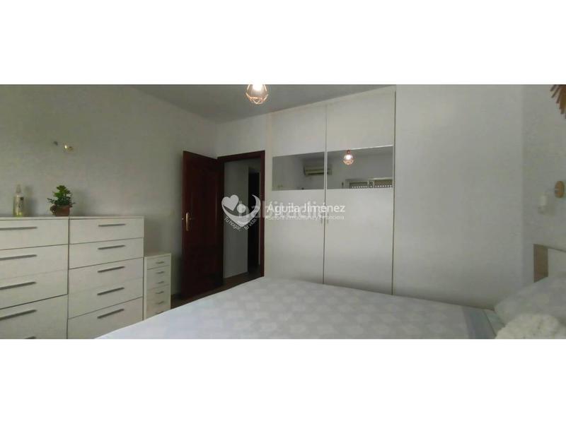 Foto 13732f91-e077-4e09-a233-c3b702e3e271. Semi detached house with heating in La Paz Alcalá de Guadaira