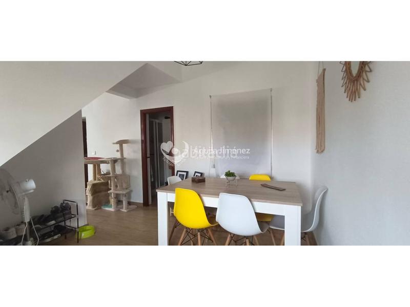 Foto 5f4e7b94-44e9-4106-a243-d0f8fa4a4146. Semi detached house with heating in La Paz Alcalá de Guadaira