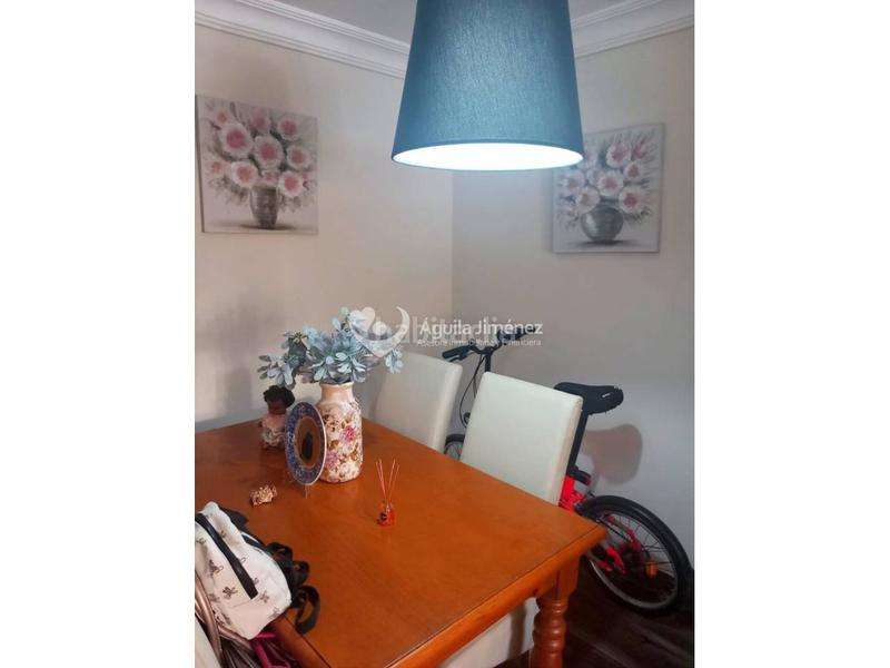 Foto 2c3edbe6-f532-4f0d-a8d1-a89e27014c1d. Flat with heating in La Paz Alcalá de Guadaira