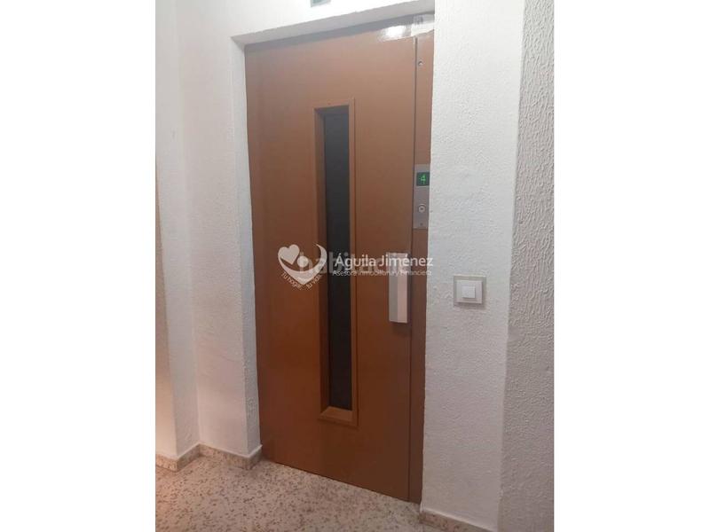 Foto 7516aea0-aade-4064-9a00-bd702a4ad1c4. Flat with heating in La Paz Alcalá de Guadaira