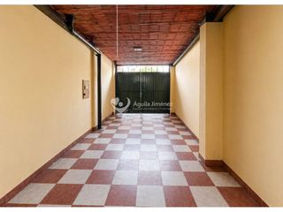 Local Comercial a Centro. Local comercial en venta en el centro de alcalá de guadaíra. fot