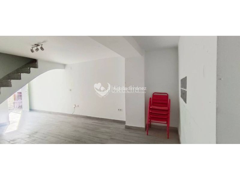 Foto 3dc89636-df79-467f-bab6-225ef8e46ee8. Casa adosada venta de casa en La Paz, alcalá de guadaíra en Alcalá de Guadaira