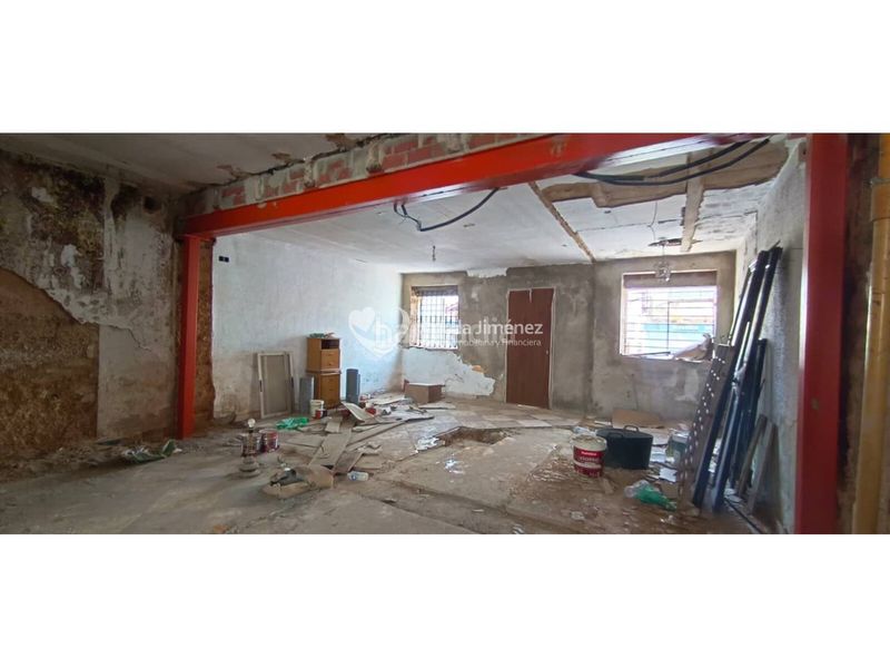 Foto 55a71b78-34e7-4f7a-9ed6-a3e6e8f17727. Casa en calle rábida 25 casa en venta en campo de las beatas. contiene imágenes mejoradas con ia en Alcalá de Guadaira