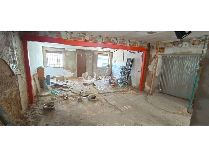 Foto 90c60242-5627-4361-98e3-cb3f3911d903. Casa en calle rábida 25 casa en venta en campo de las beatas. contiene imágenes mejoradas con ia en Alcalá de Guadaira