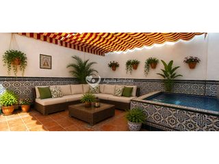 Semi detached house in Oromana. Venta de gran casa en oromana, para dos familias. contiene imáge