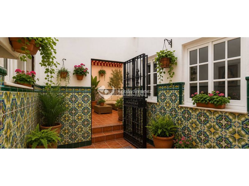 Foto 3022815c-d294-499c-b1dc-c13f8a8b221d. Casa adosada venta de gran casa en Oromana, para dos familias. contiene imágenes generadas con ia en Alcalá de Guadaira