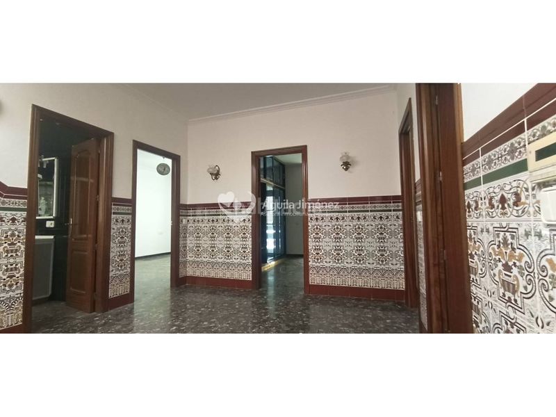 Foto 4e447d68-7935-498a-bef0-7bdff455a551. Casa adosada venta de casa adosada en Nueva Alcalá, alcalá de guadaíra contiene imágenes generadas con ia en Alcalá de Guadaira