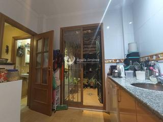 Reihenhaus en Nueva Alcal. Casa adosada con tres dormitorios, dos baos y garaje