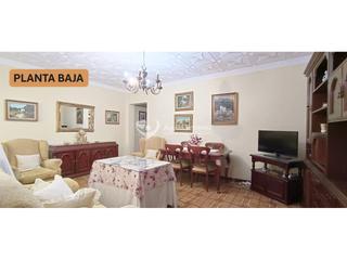 Haus en La Paz. Casa de una sola planta en zona cntrica