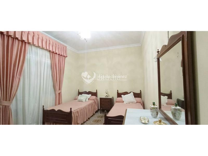 Foto 7f23e76d-61ba-460f-8ec7-acc0612b58b2. House with heating parking in La Paz Alcalá de Guadaira