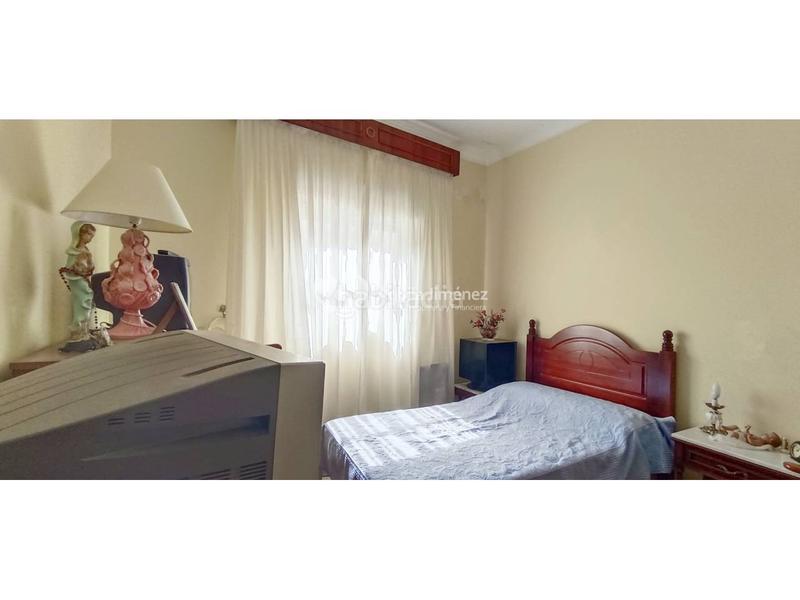 Foto 80aef831-9f21-4db4-8221-cfdf1bc58f60. House with heating parking in La Paz Alcalá de Guadaira