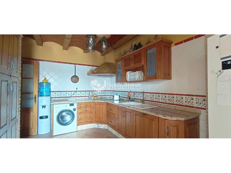 Foto be4fafa8-05b4-4b9a-a96a-9578db179211. Doppelhaus mit heizung in Oromana Alcalá de Guadaira