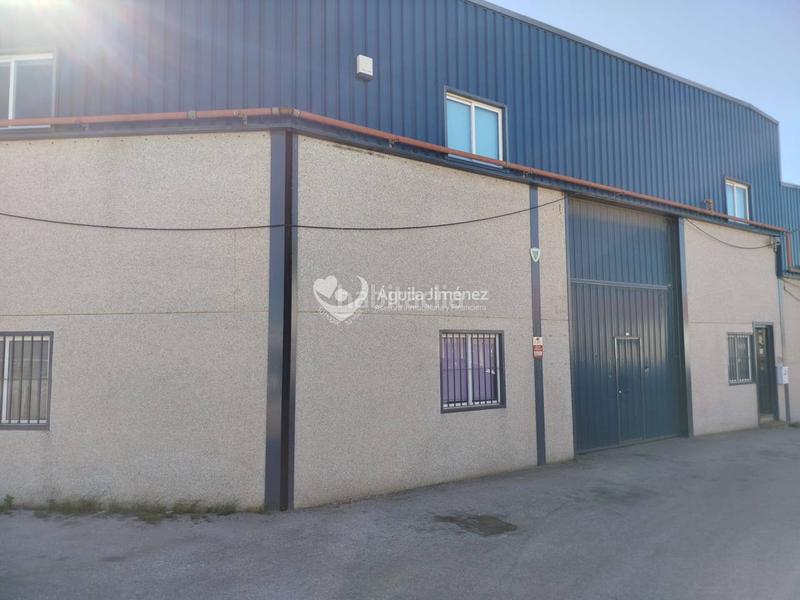 Foto 36864406-7823-41ac-9b06-cc2f1d1a1fb3. Industrial building with heating in La Paz Alcalá de Guadaira