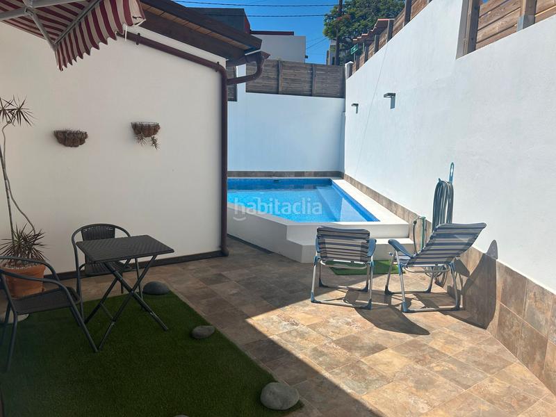 Foto b39a8dde-2c07-49ed-83e6-862774e2b9c9. Casa con piscina in Araya Candelaria