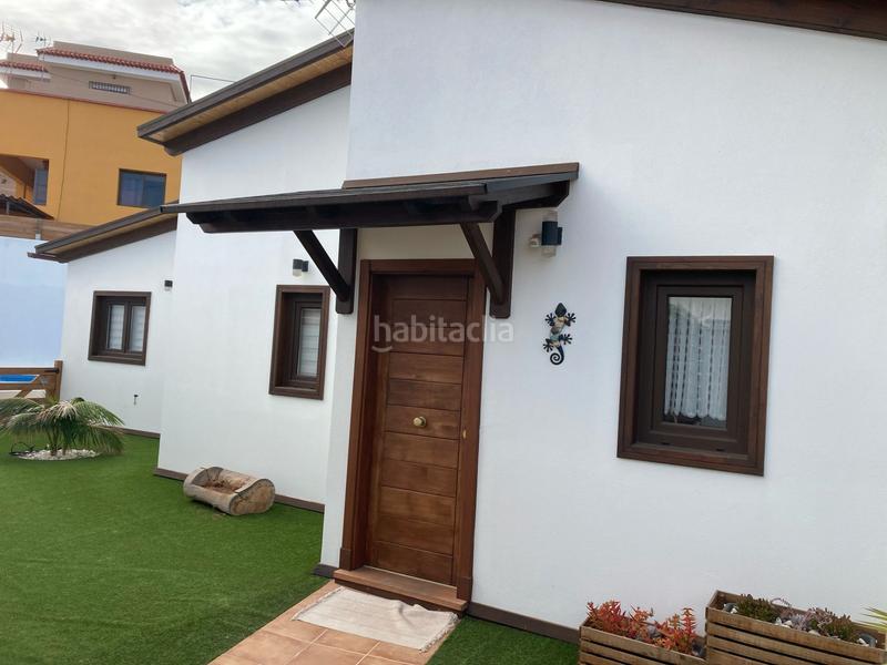 Foto cb13c9f1-ba06-429c-9c6e-97e351791b20. Casa con piscina in Araya Candelaria