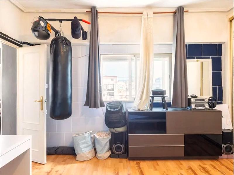 Foto 1ed53775-b75a-481b-b66f-7d3a92c9d59c. Piso  en venta en av perez galdos en La Petxina Valencia