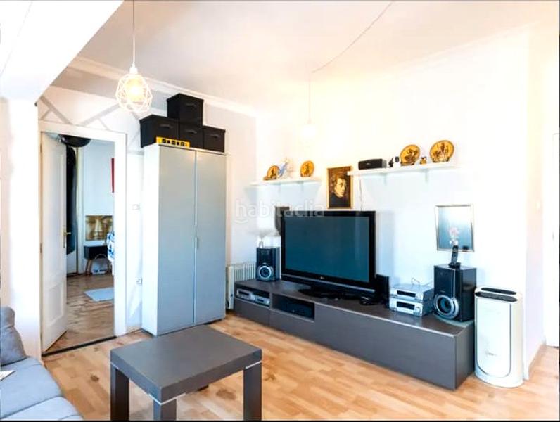 Foto 218049c2-f4b9-4f8c-951a-827bbf824b3d. Piso  en venta en av perez galdos en La Petxina Valencia