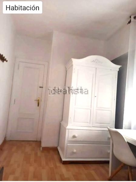 Foto 54bd04ad-5f81-422b-a5cd-efb7e0e7c0e0. Piso  en venta en av perez galdos en La Petxina Valencia