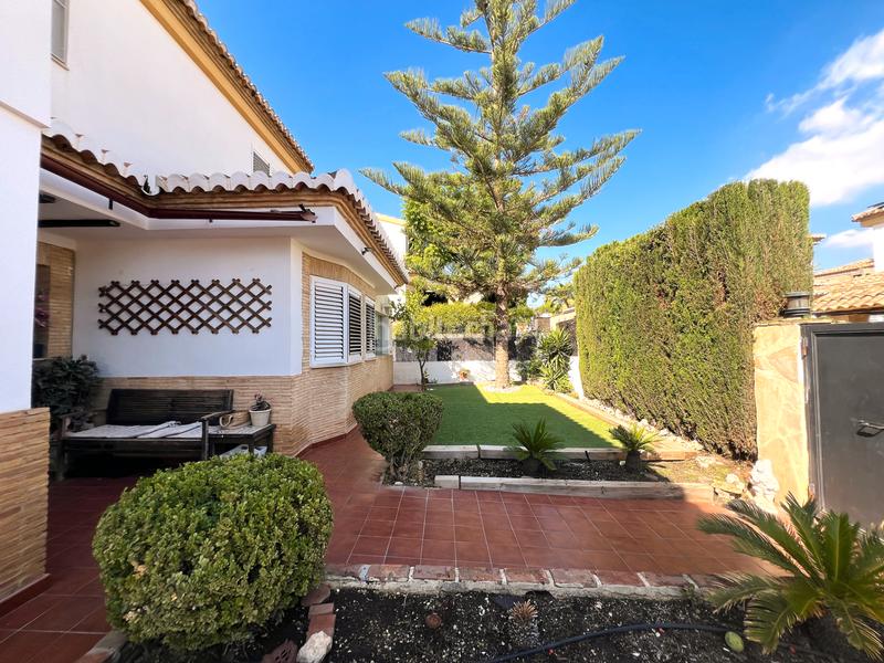 Foto 1a98321b-7fd5-42ed-9cfb-26cf302413c8. Chalet avec chauffage parking piscine dans La Cañada Paterna