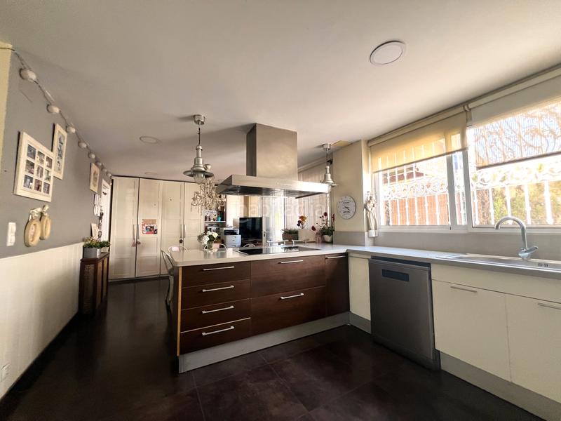 Foto 373455ba-089c-4cbb-bf15-90ac538d025c. Chalet avec chauffage parking piscine dans La Cañada Paterna