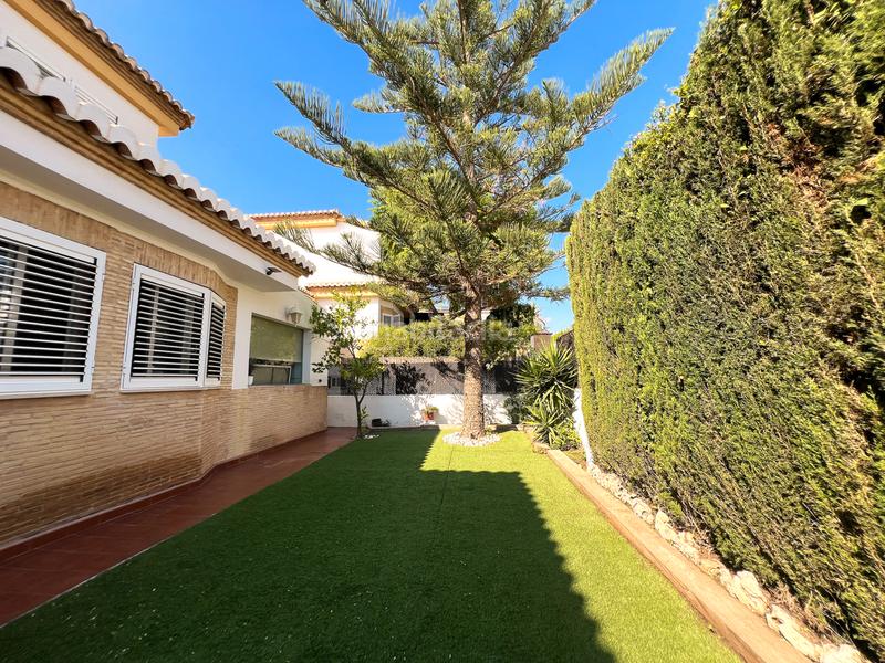 Foto a8ca52bd-7745-4485-9ea4-78428d3de3c3. Chalet avec chauffage parking piscine dans La Cañada Paterna