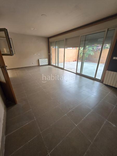 Foto 107bd150-14b4-49a9-a6c0-a3dfed131374. Casa adosada adosado con piscina en San Antonio de Benagéber