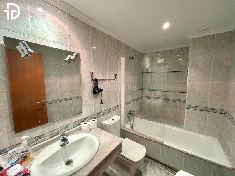 Foto 94435c30-0976-48af-a1e3-d0e09c8d9e9d. Pis amb calefacció aparcament piscina a Cambados