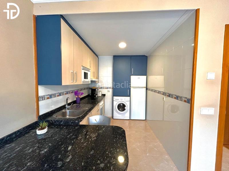 Foto d72dc90c-4d0d-4dc0-b62c-d03825c1a336. Pis amb calefacció aparcament piscina a Cambados