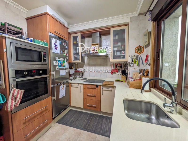 Foto 9e97391a-7d6a-4596-9c28-935f2876ab4e. Pis amb calefacció aparcament a Campo Lameiro