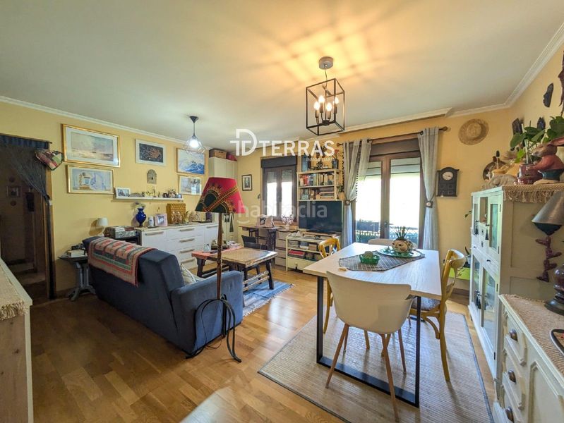 Foto a1d6c745-c85a-4923-ada6-abffd09e9abc. Pis amb calefacció aparcament a Campo Lameiro