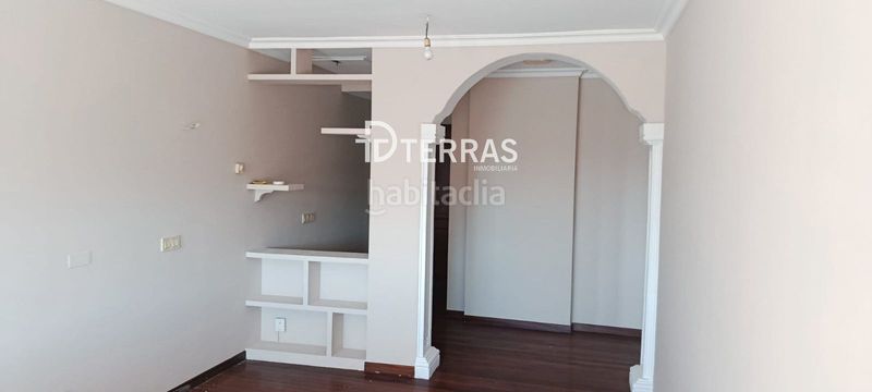 Foto 59a7fe84-f6f7-4eff-8a5c-040dc9d3e65a. Dúplex amb calefacció a Zona Fernández Labreda Pontevedra