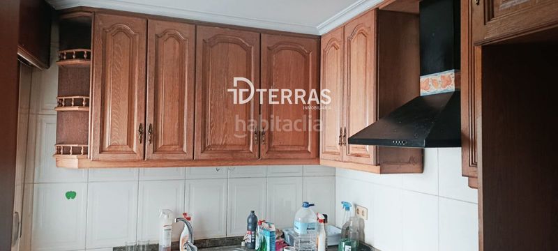 Foto f8abb953-8c3c-494a-87c0-52983bc3ebde. Dúplex amb calefacció a Zona Fernández Labreda Pontevedra