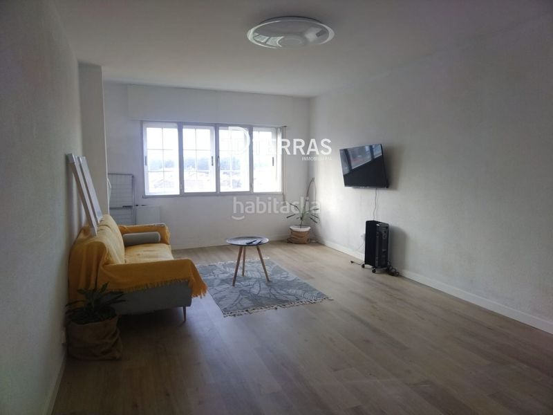 Foto 0a1073e4-5412-4a5d-ae09-f36295536a4d. Piso  en venta en vilanova en Vilanova de Arousa
