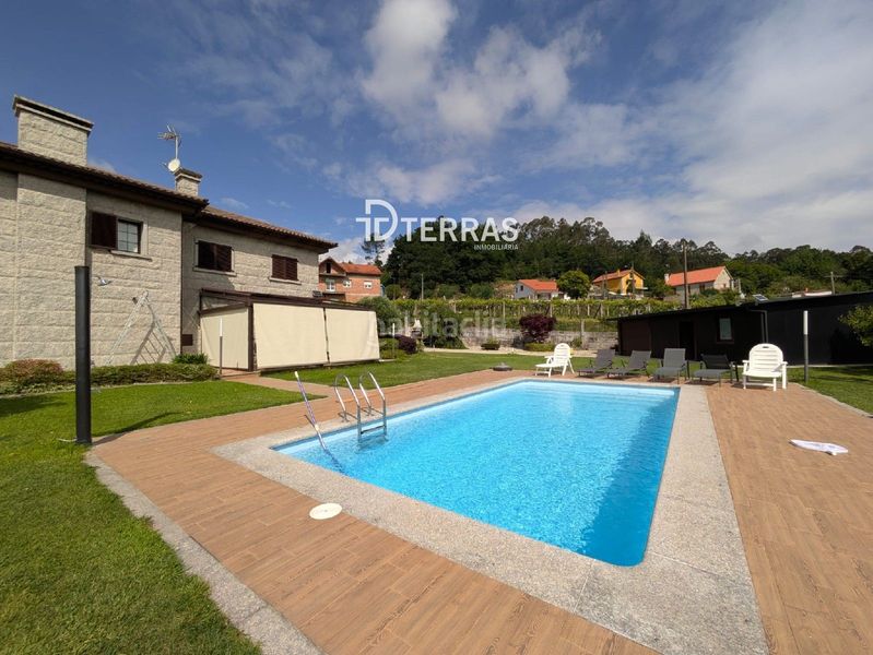 Foto 109f02d5-e4ef-4bbf-825f-f9d28d5f7d52. Casa amb calefacció aparcament piscina a Barro
