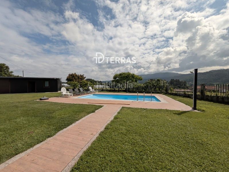 Foto 598e9f71-c044-4f2d-9754-5c156fe9e0cb. Casa amb calefacció aparcament piscina a Barro