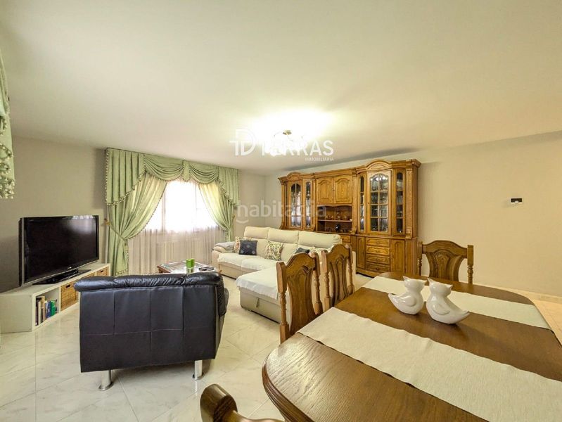 Foto ad284638-5992-48e1-8e02-8af2f0d3c47b. Casa amb calefacció aparcament piscina a Barro