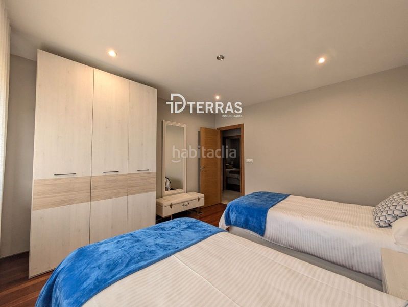 Foto f0365894-fee7-4dfd-8704-f0ebd718c69a. Casa amb calefacció aparcament piscina a Barro