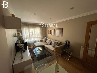 Pis  Viñas 3-s salvador. Piso totalmente exterior y muy luminoso