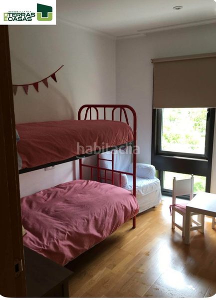 Foto 75d3c7fb-5767-4d4d-929e-07b6a8d8618f. Lloguer pis amb aparcament a Bueu