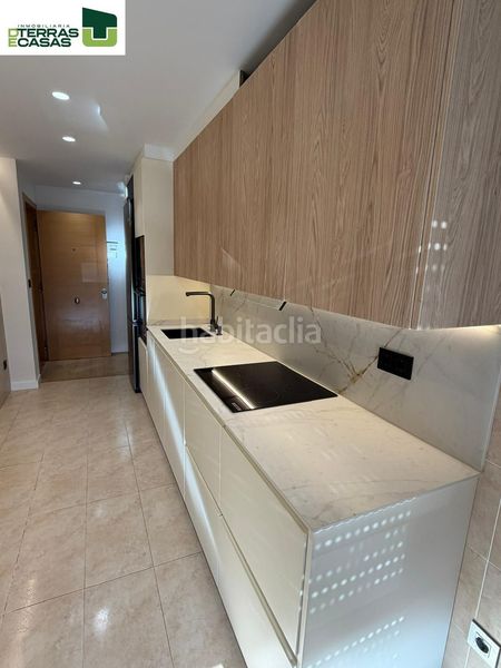 Foto 1616a8bd-dd66-4008-8dc0-c2bb1143564c. Pis a Illa de Arousa (A)