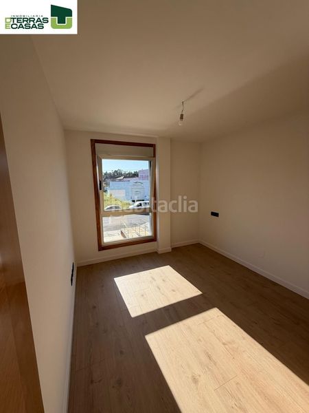 Foto 59d92eed-5679-456c-b664-fb5b189e2faa. Pis a Illa de Arousa (A)