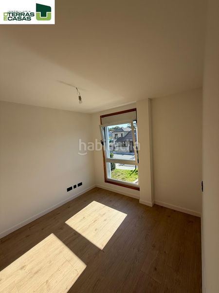 Foto 5ae1c19e-8e88-4c92-bc15-124905d5b323. Pis a Illa de Arousa (A)