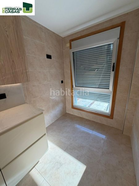 Foto f8ff73a4-570e-4437-b7a0-f19adf772e70. Pis a Illa de Arousa (A)