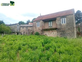 Haus  Quintan. Finca en venta en cerdedo cotobade