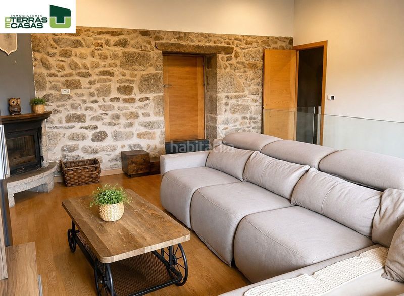 Foto 053d98f5-3782-4072-8172-f2ef61fcb404. Casa amb aparcament a Caldas de Reis