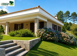 Chalet  Calle subida a couso s/n. Chalet independiente en venta en cangas .
