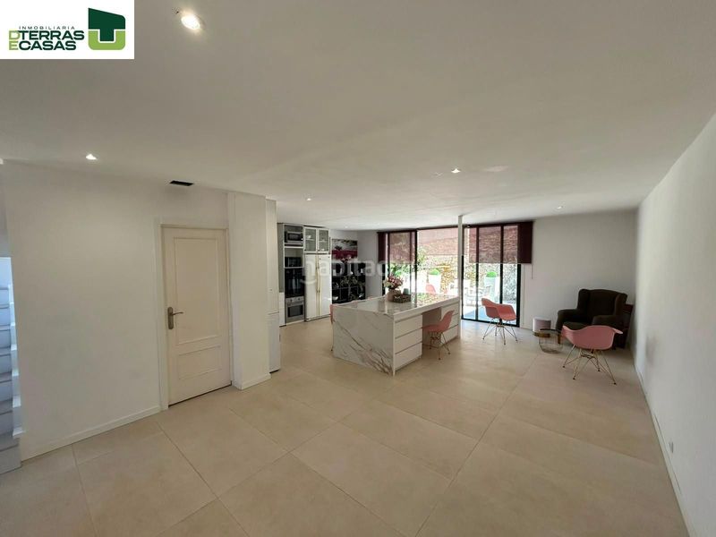 Foto 0de6bd34-ba06-46d0-8ac2-29039ec099b5. Casa a Teis Vigo