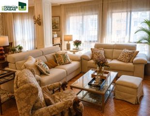 Appartamento  Paseo de colón. Piso en venta de 4 habitaciones , pontevedra