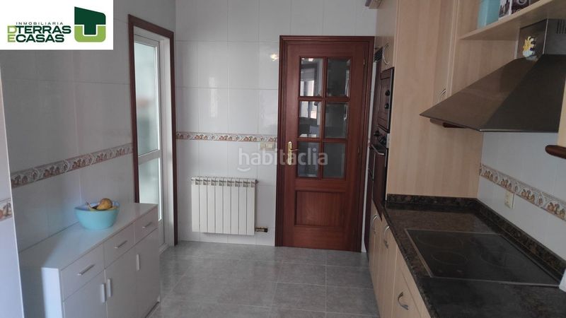 Foto 169fb28c-2fb0-4b30-bbfd-a6c525d1d200. Pis amb calefacció aparcament a Zona Fernández Labreda Pontevedra